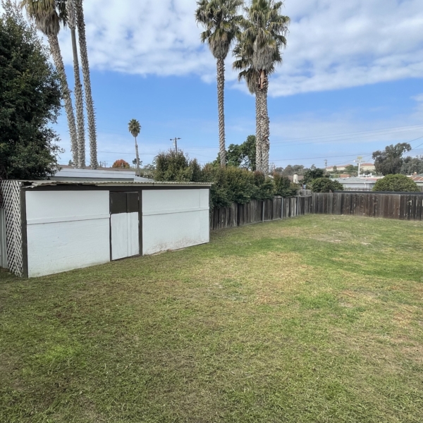 616 Bennett backyard new